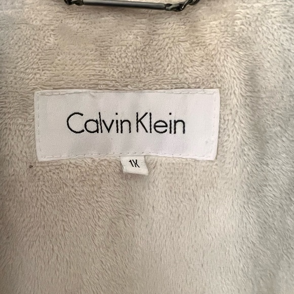 Calvin Klein down puffer coat - Picture 4 of 9